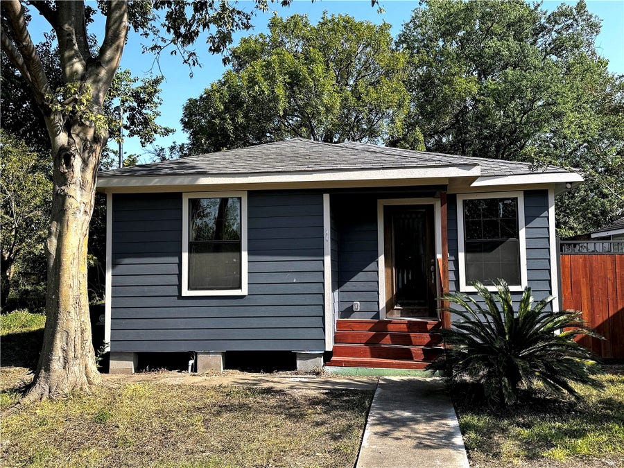 Property photo for 7819 Avenue F, Houston, TX