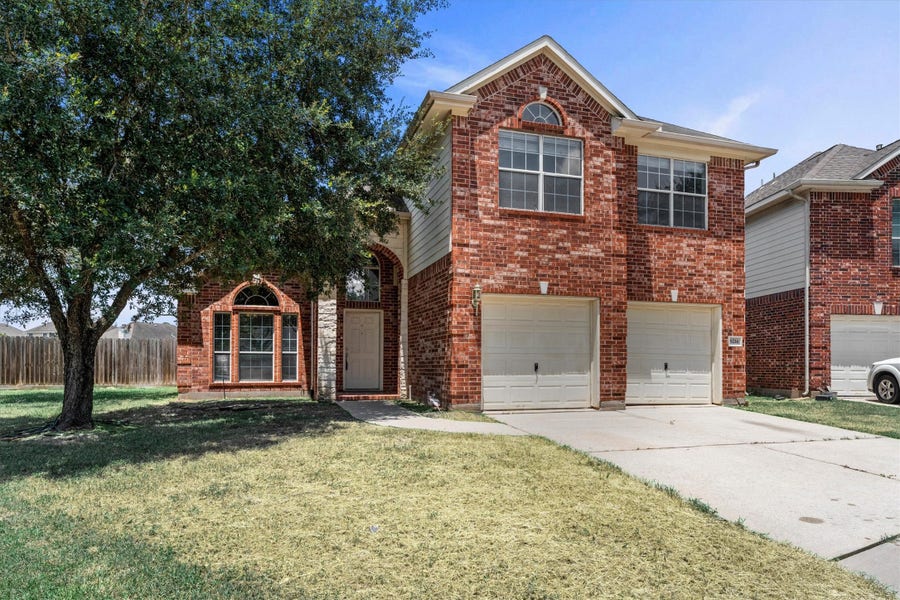 Property photo for 8214 Creekside Willow Court, Tomball, TX