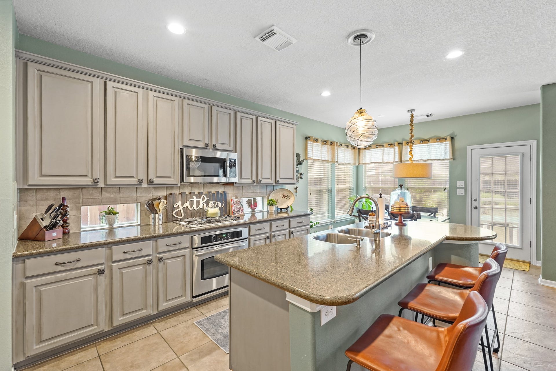 8815 Wenona Walk, Missouri City, TX 77459 8815 Wenona Walk, Missouri City, TX 77459
