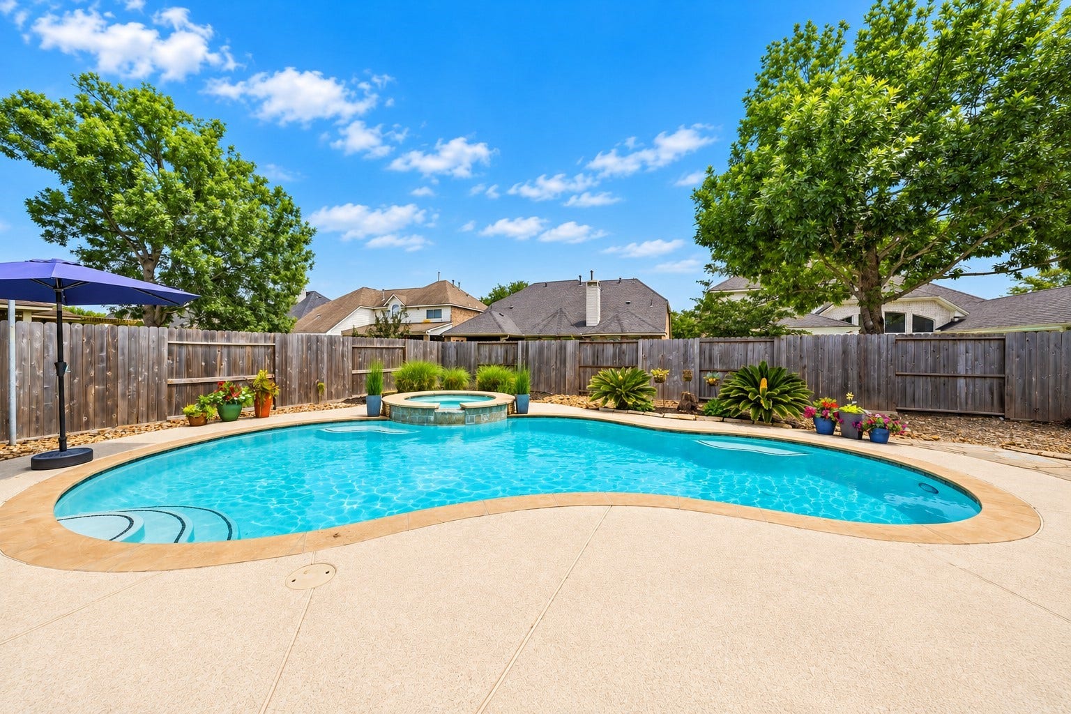 8815 Wenona Walk, Missouri City, TX 77459 8815 Wenona Walk, Missouri City, TX 77459