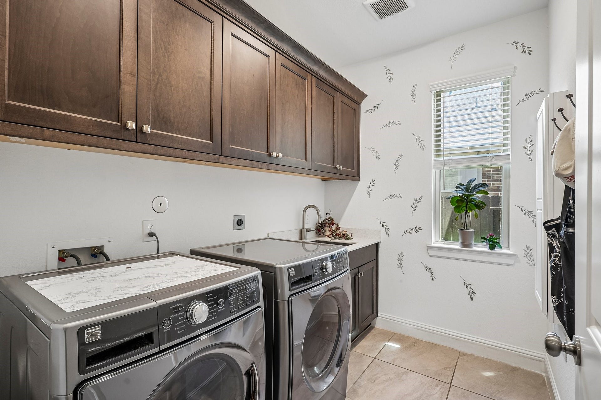 1700 Graystone Hills Drive, Conroe, TX 77304 1700 Graystone Hills Drive, Conroe, TX 77304