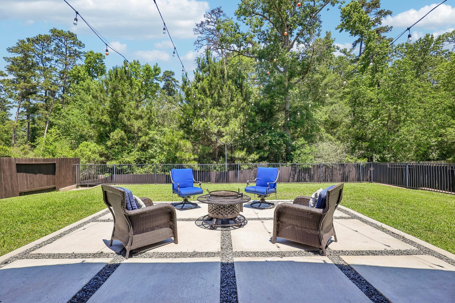 1700 Graystone Hills Drive, Conroe, TX 77304 1700 Graystone Hills Drive, Conroe, TX 77304