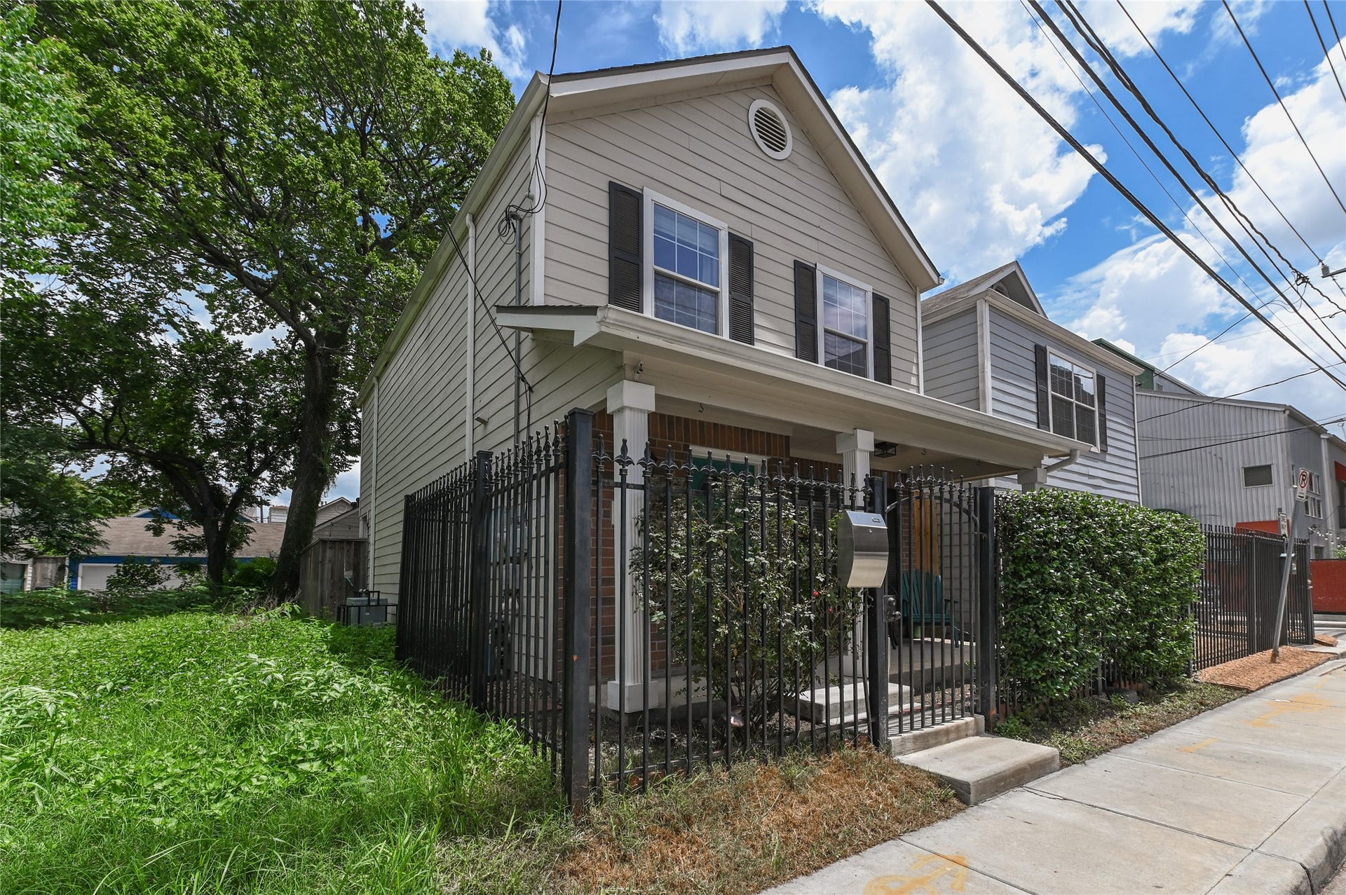 1004 Ruthven Street, Houston, TX 77019