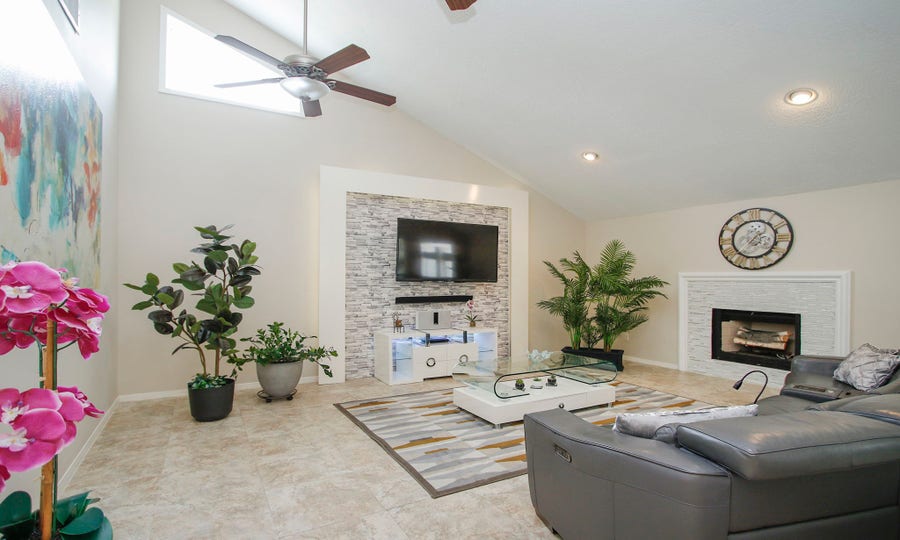 Property photo for 2110 Woodland Park Drive, Houston, TX