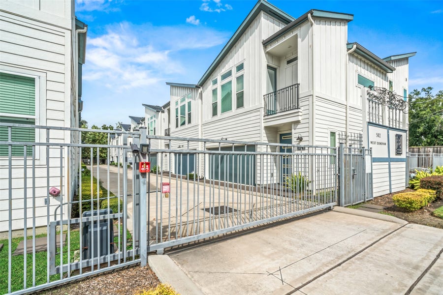 Property photo for 502 W Donovan Street, #A, Houston, TX
