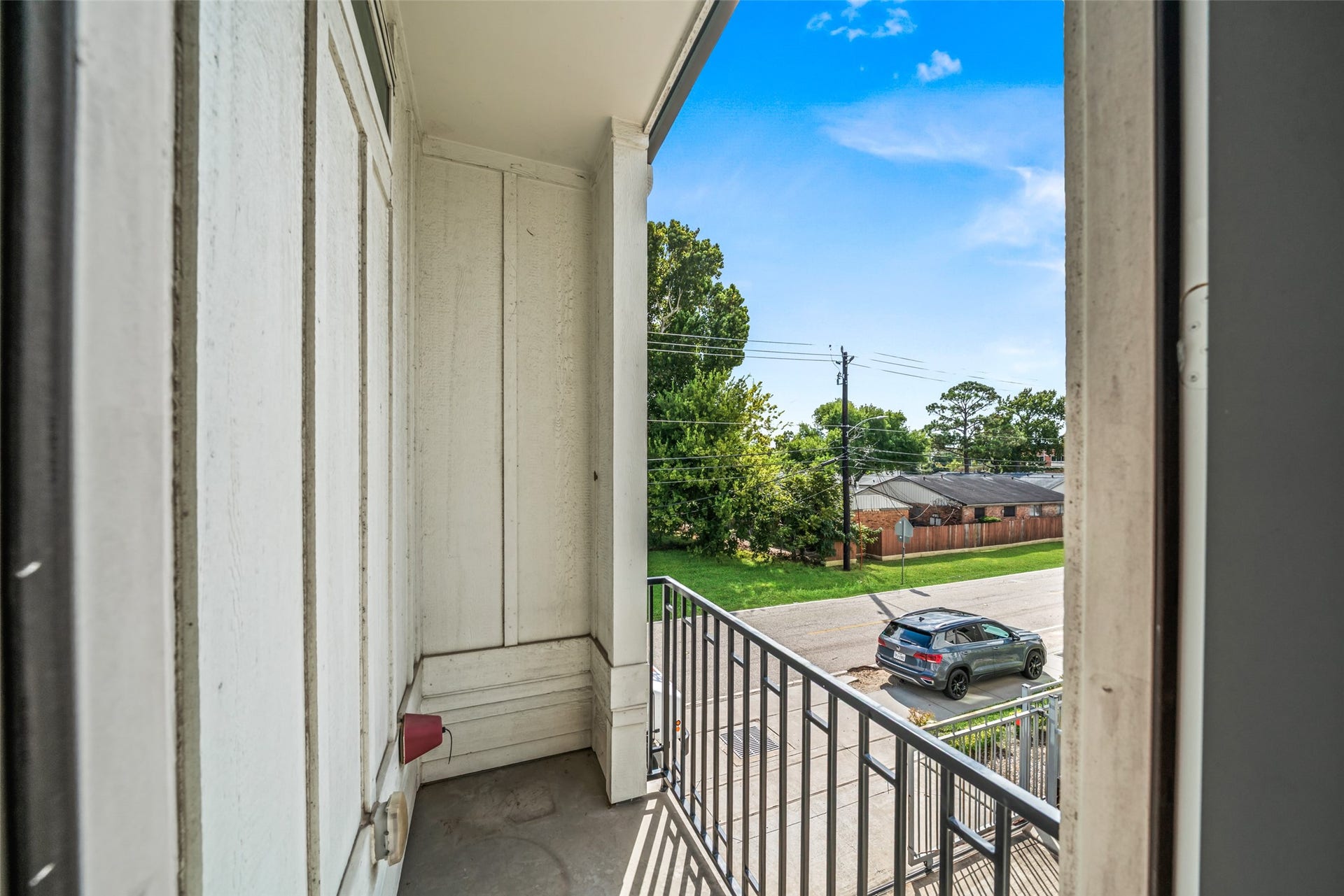 502 W Donovan Street, #A, Houston, TX 77091 Private balcony off the living room for morning coffee.