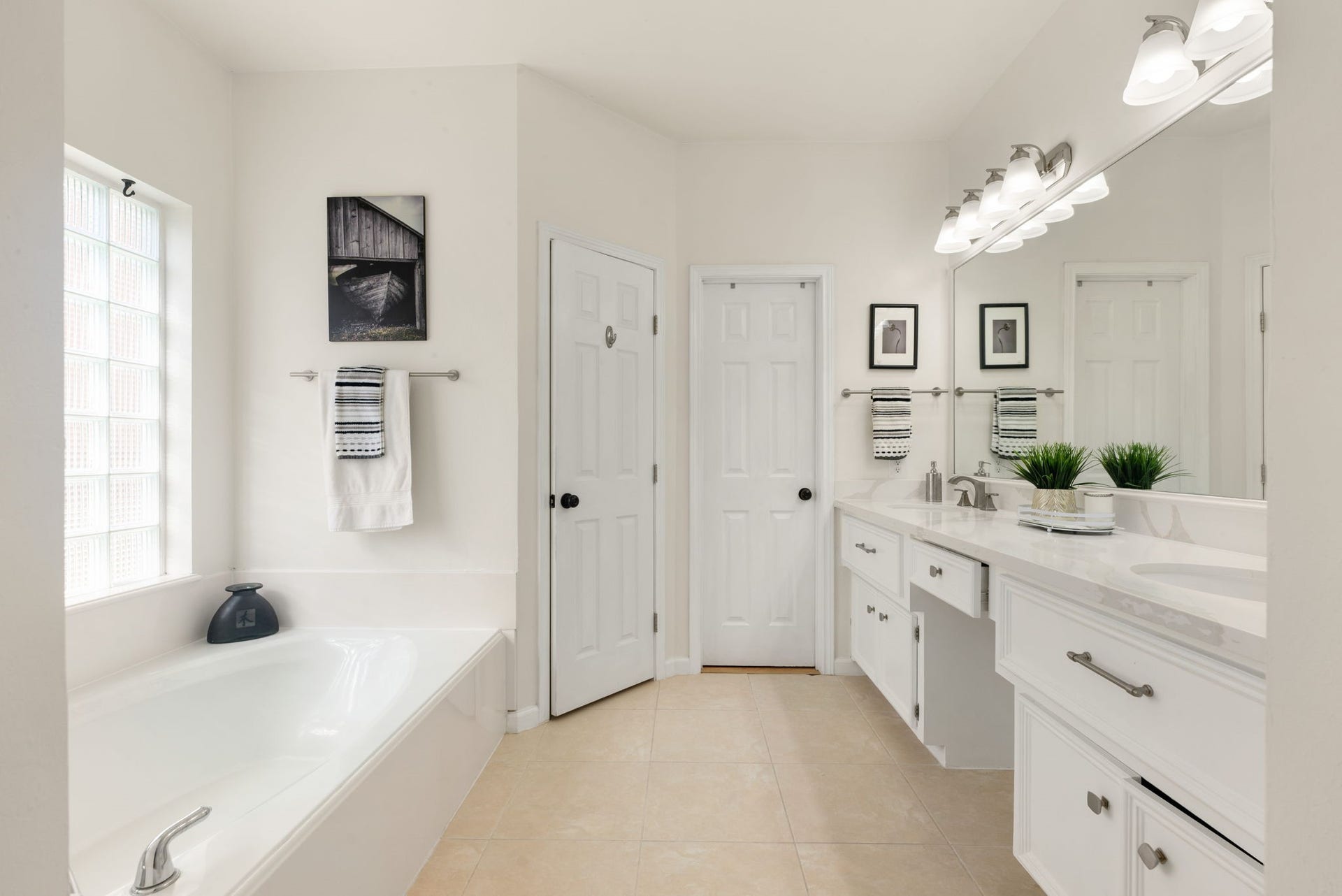 3100 Red Maple Drive, Friendswood, TX 77546