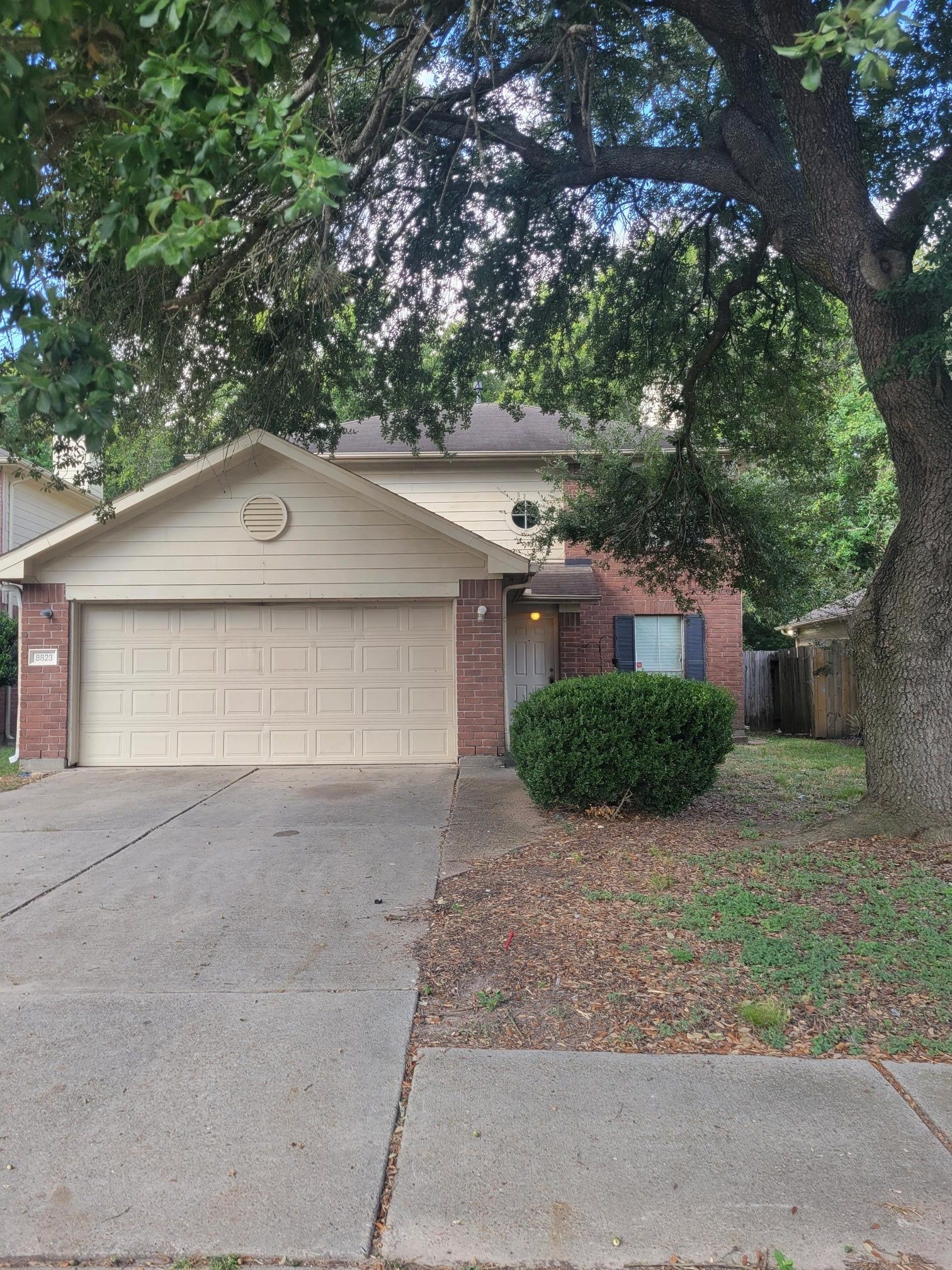 8823 Roaring Point Drive, Houston, TX 77088