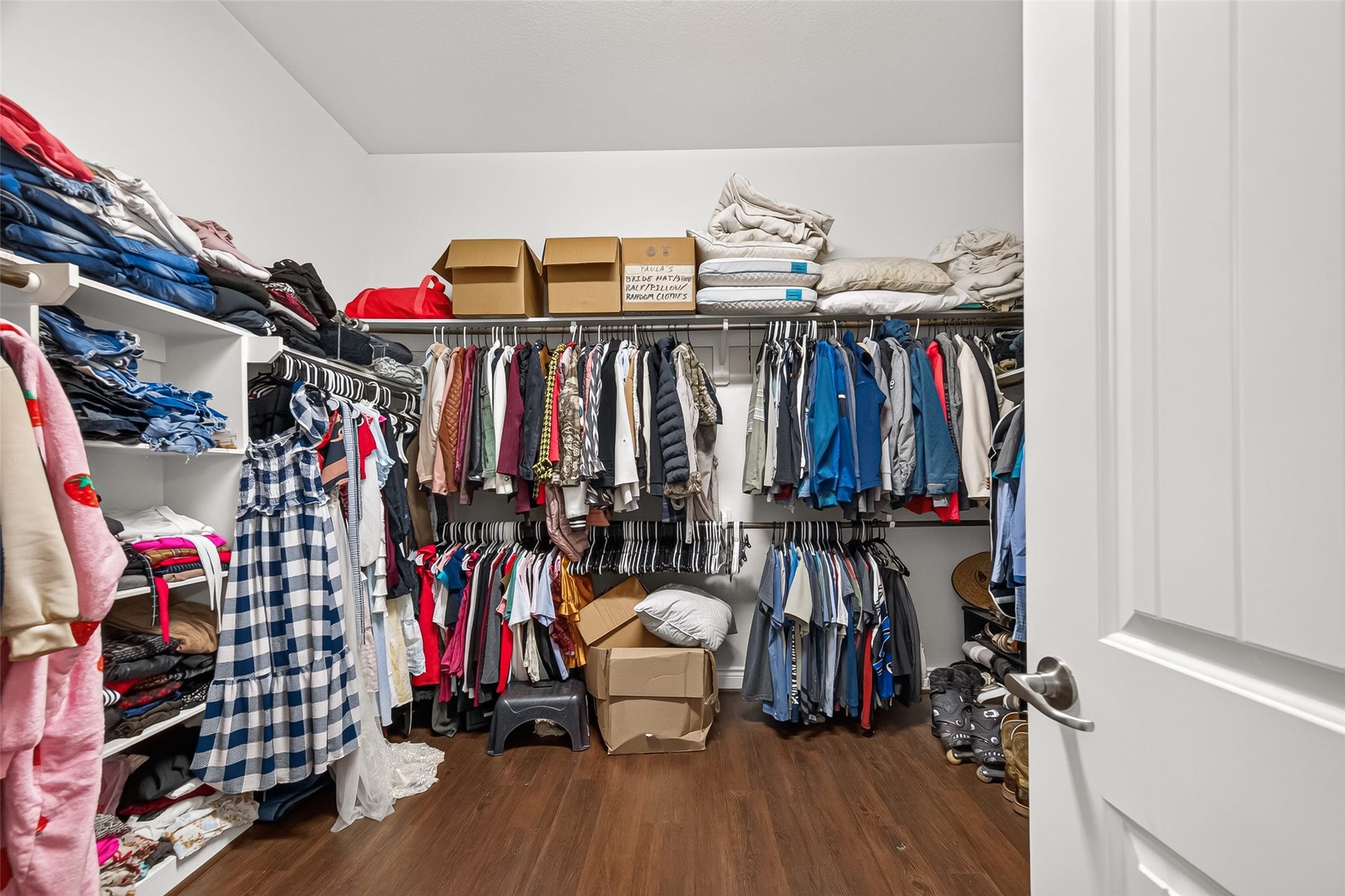 Large Walk in Closet!
