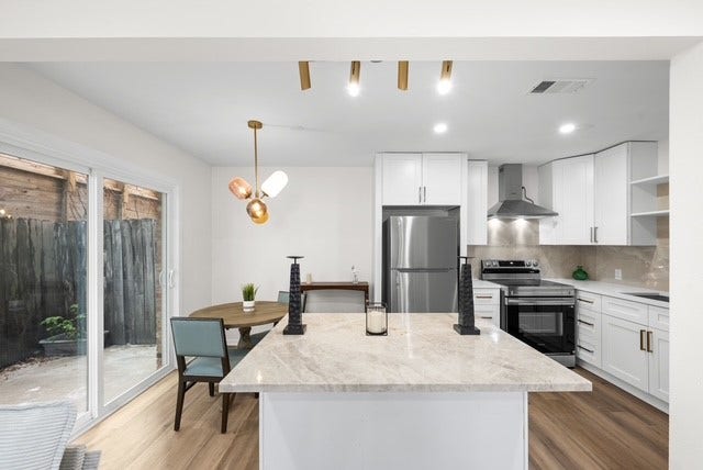 2012 Brun St, #A, Houston, TX 77019 2012 Brun St, #A, Houston, TX 77019