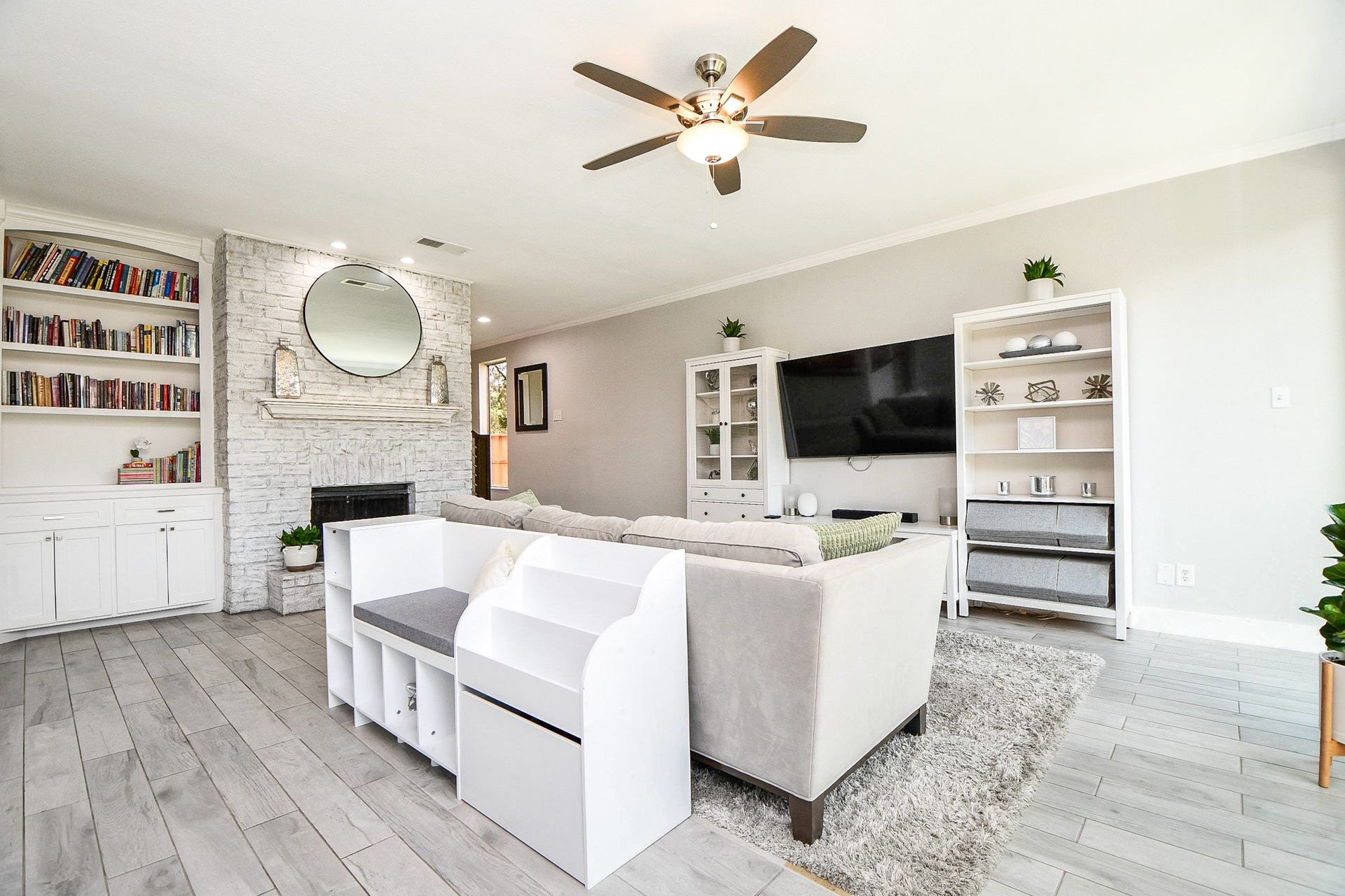 811 Bayou River Drive, Houston, TX 77079