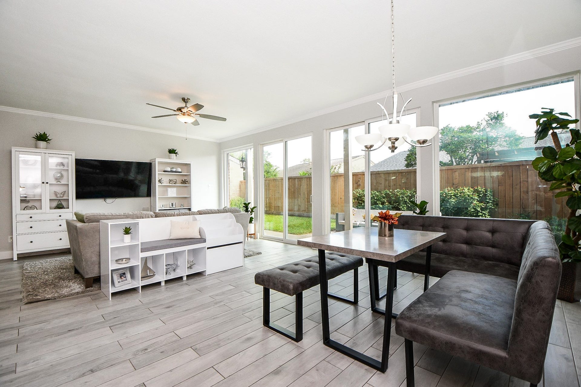 811 Bayou River Drive, Houston, TX 77079