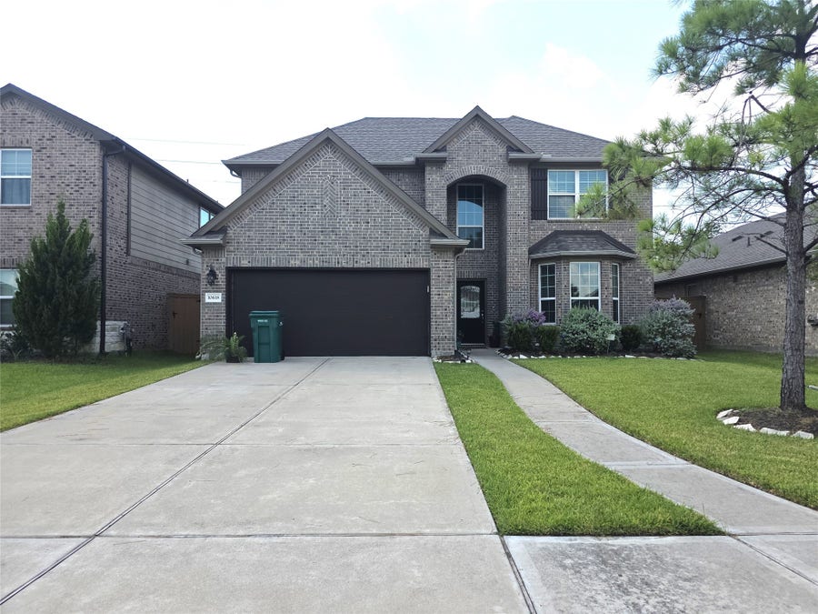 Property photo for 10618 Sentinel Dome Drive, Rosharon, TX