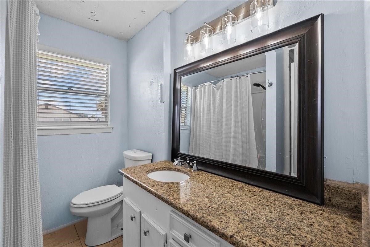 868 Bonita Street, Bayou Vista, TX 77563 868 Bonita Street, Bayou Vista, TX 77563