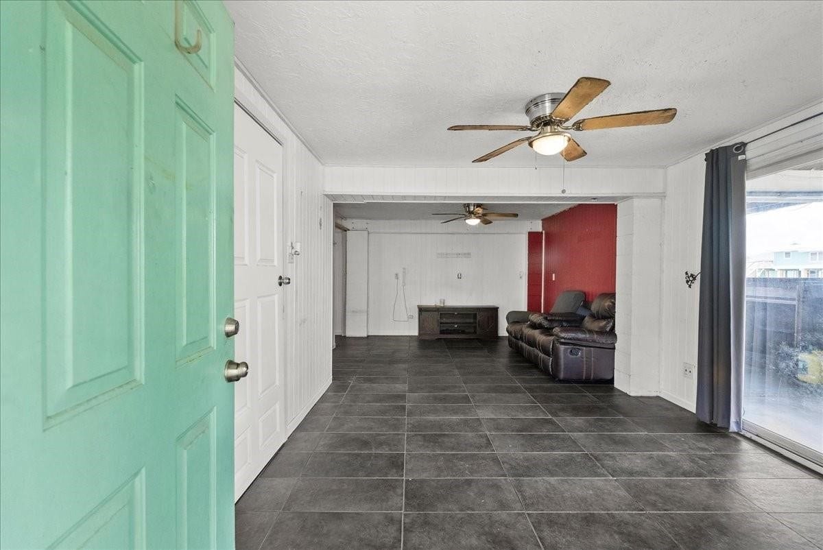868 Bonita Street, Bayou Vista, TX 77563 868 Bonita Street, Bayou Vista, TX 77563