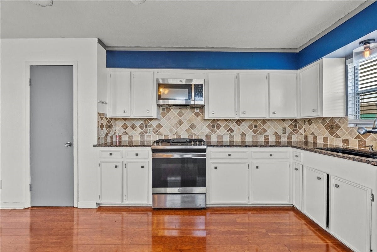 868 Bonita Street, Bayou Vista, TX 77563 868 Bonita Street, Bayou Vista, TX 77563