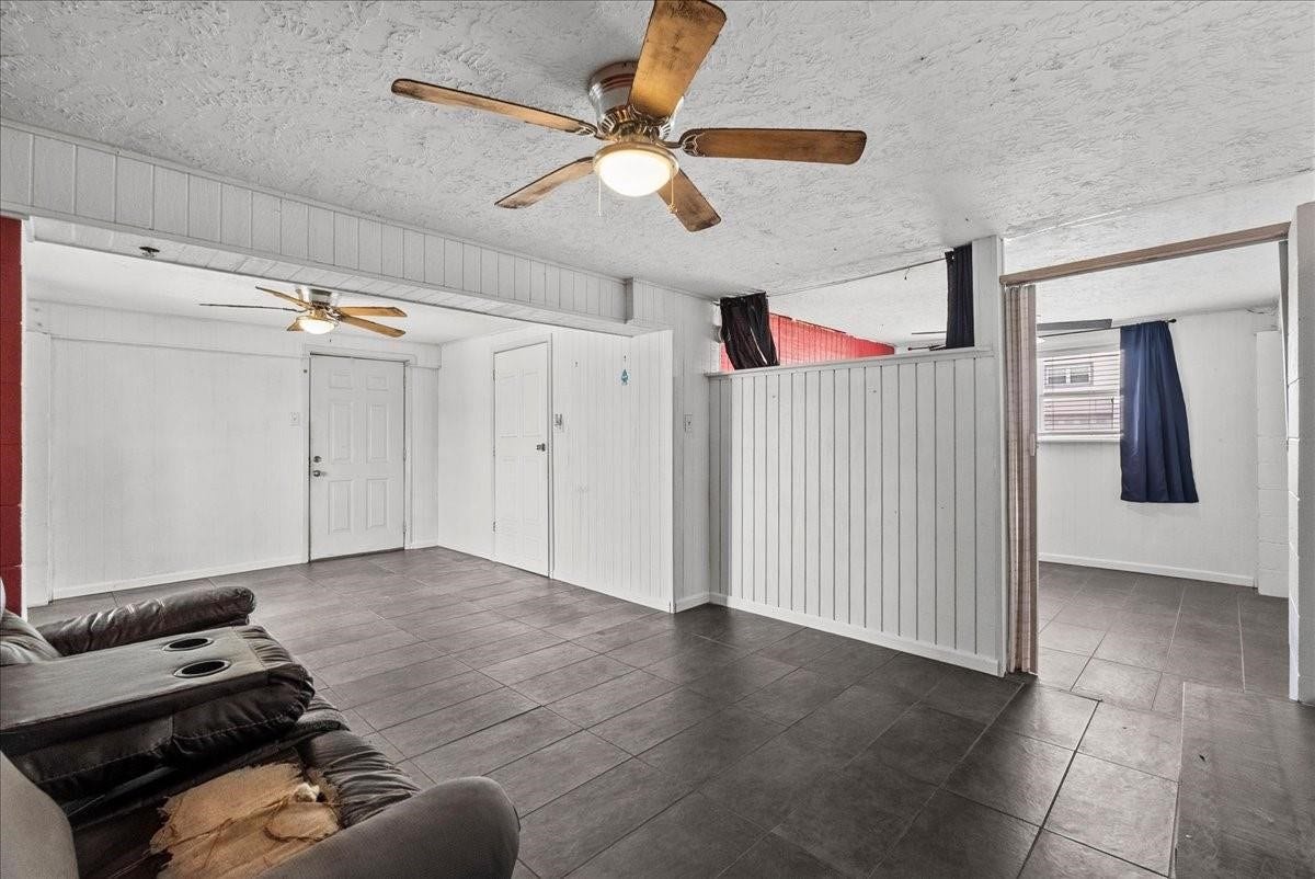 868 Bonita Street, Bayou Vista, TX 77563 868 Bonita Street, Bayou Vista, TX 77563