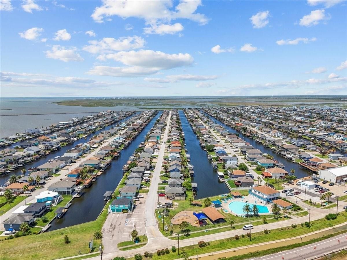 868 Bonita Street, Bayou Vista, TX 77563 868 Bonita Street, Bayou Vista, TX 77563