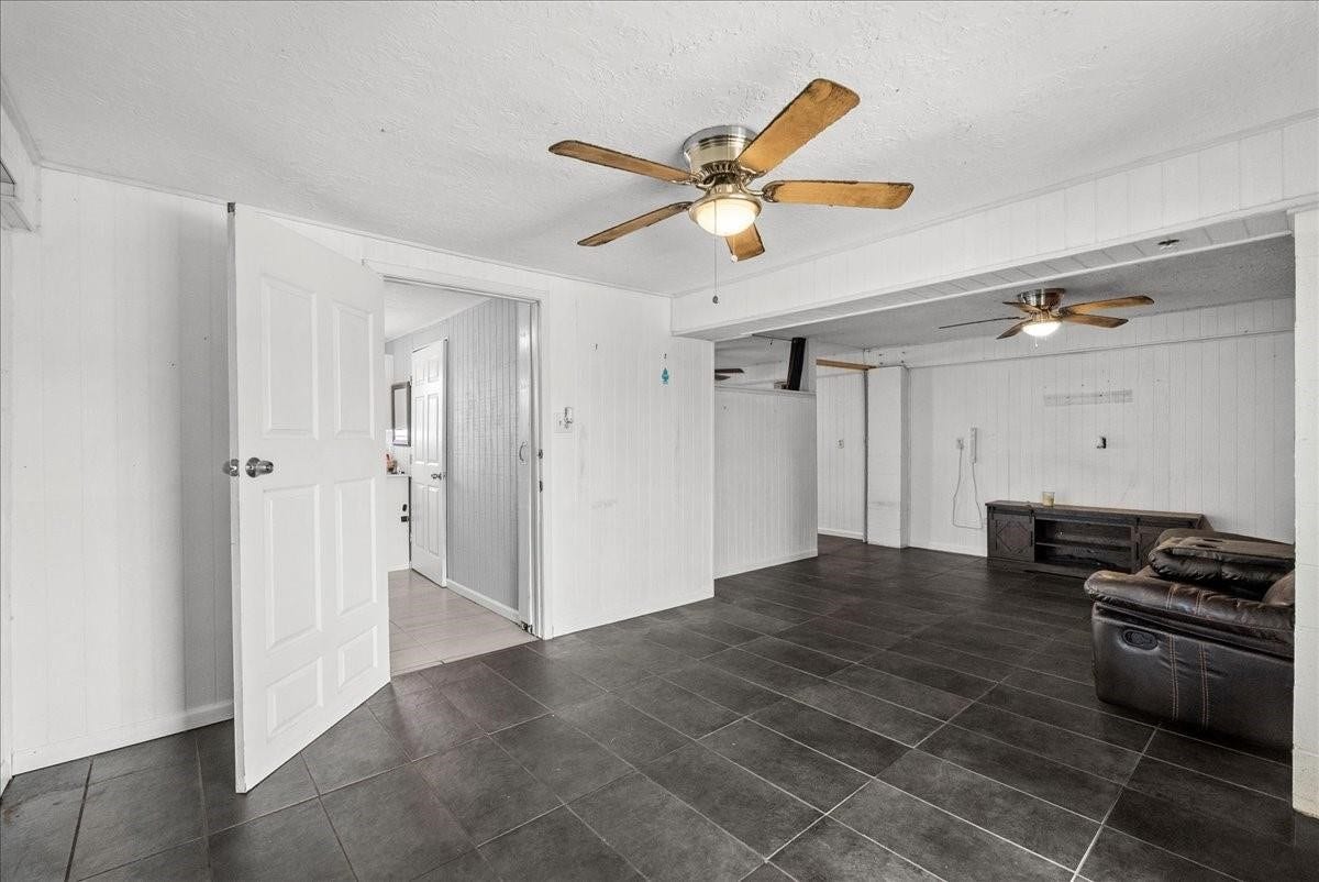 868 Bonita Street, Bayou Vista, TX 77563 868 Bonita Street, Bayou Vista, TX 77563