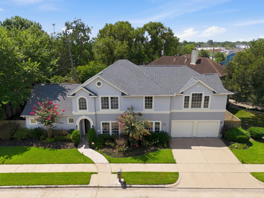 Property photo for 4042 Glen Cove Drive, Houston, TX
