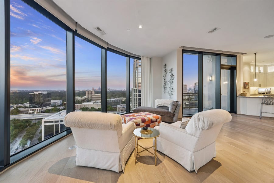 Property photo for 1409 Post Oak Boulevard, #2202, Houston, TX