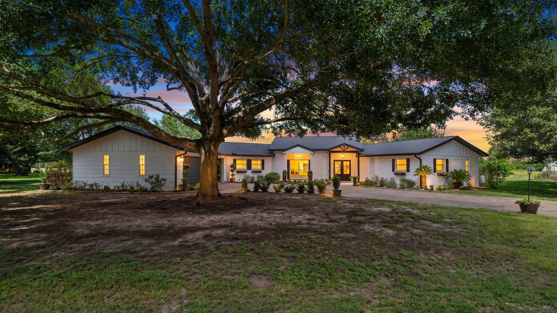 15502 Kitty Hawk Drive, Waller, TX 77484 Made of Cinderblock, cement, foam and metal studs. Very energy efficient. Roof in 5/2024