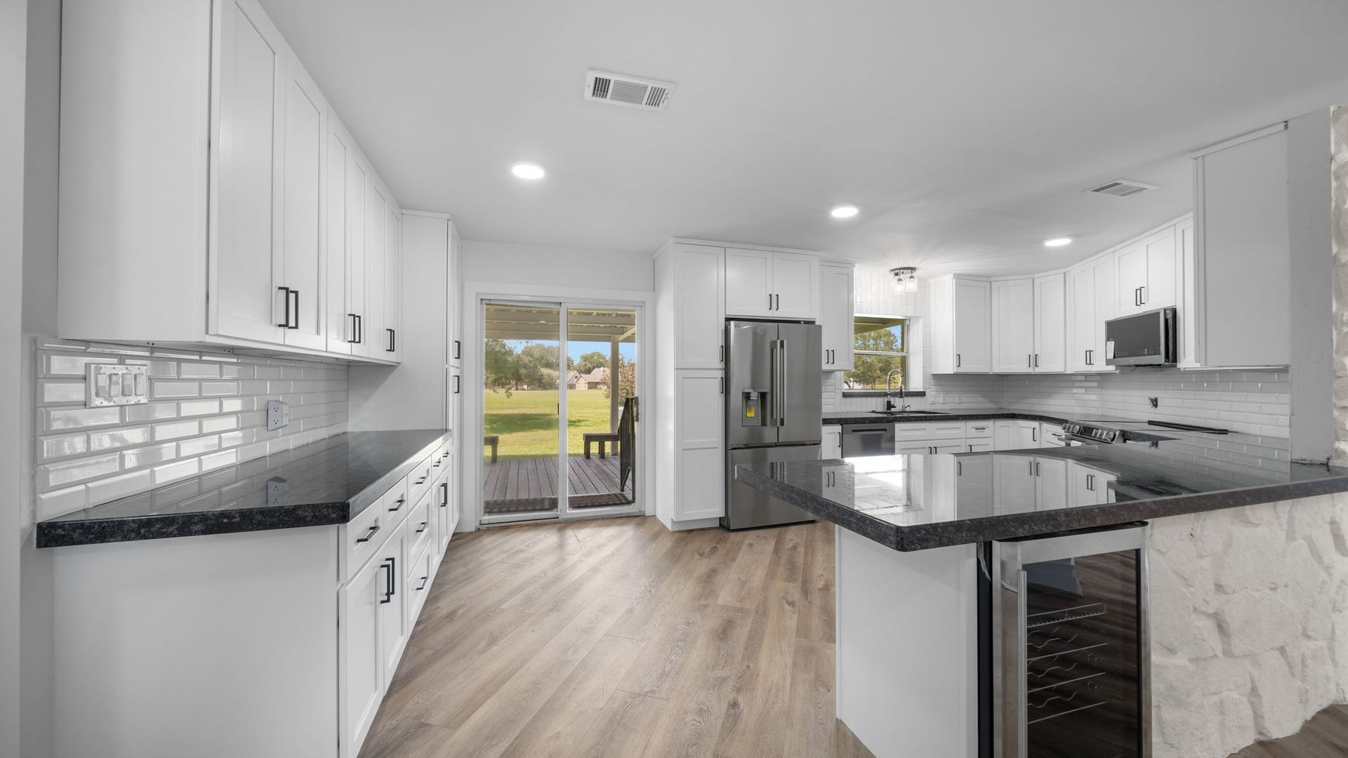 15502 Kitty Hawk Drive, Waller, TX 77484 Kitchen, mini fridge