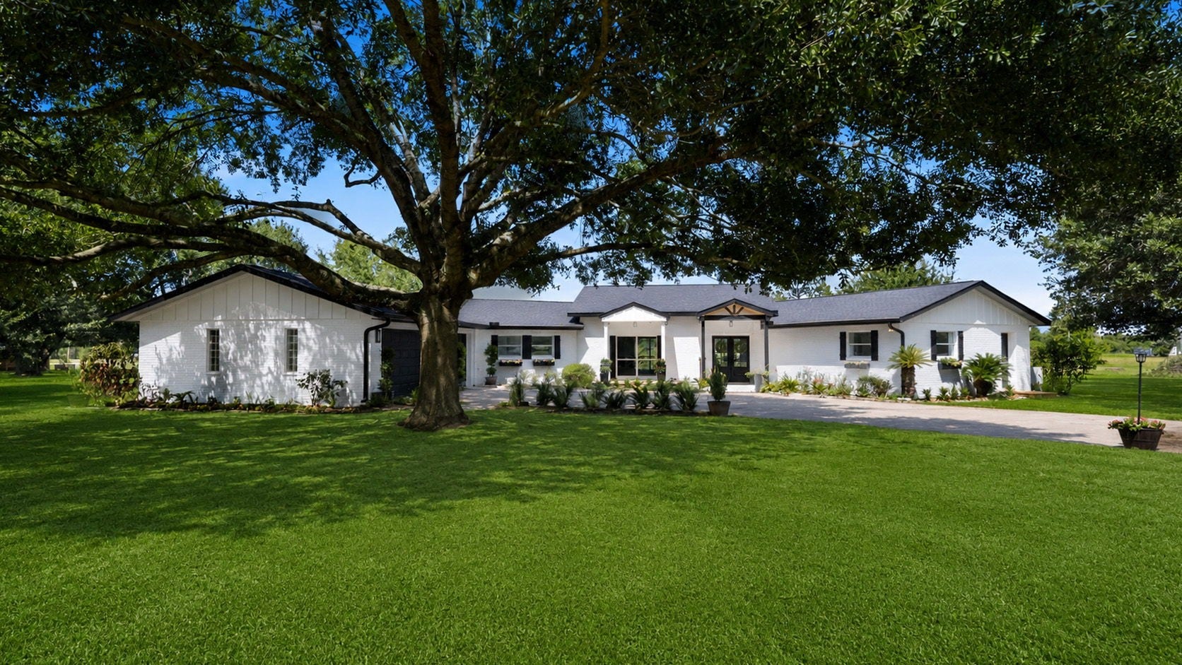 15502 Kitty Hawk Drive, Waller, TX 77484 Long driveway, no reason to park on the street, if more land is desired, please inquire
