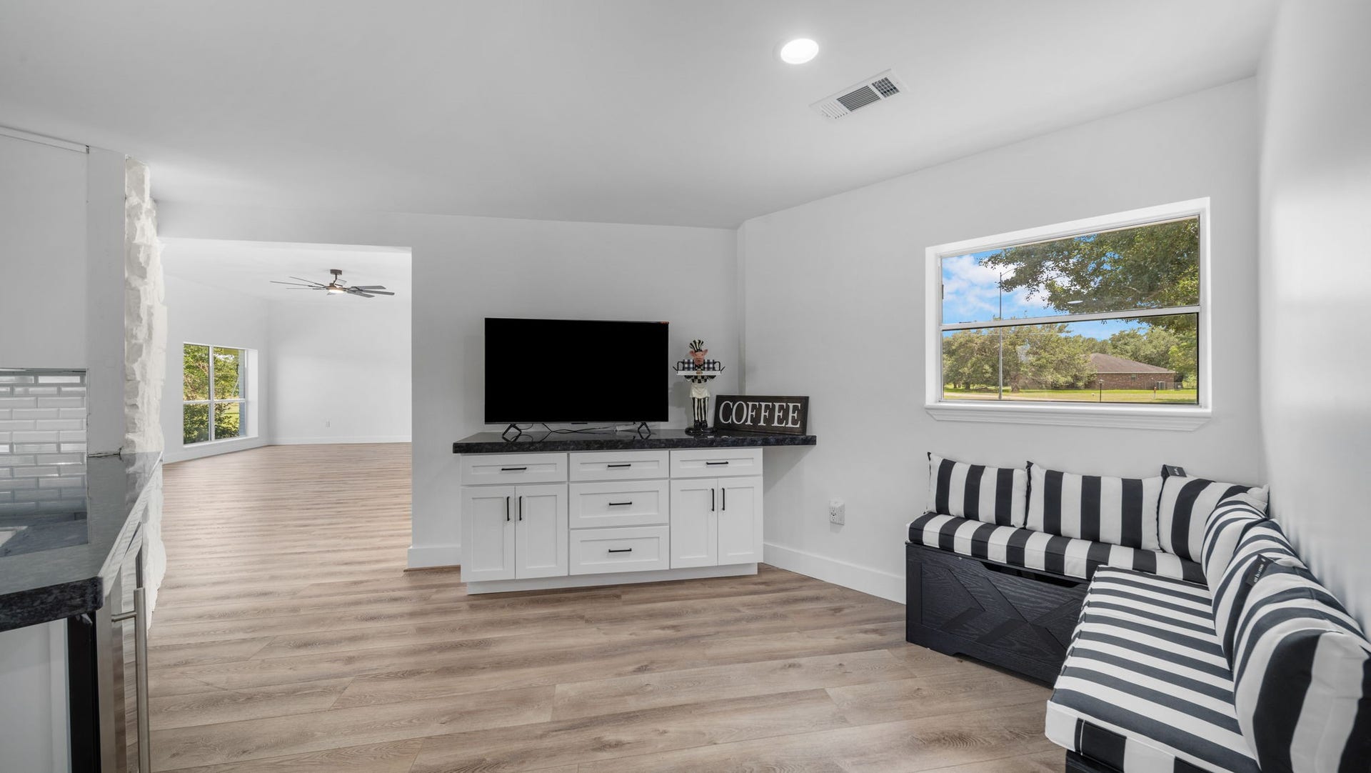 15502 Kitty Hawk Drive, Waller, TX 77484 Breakfast Room