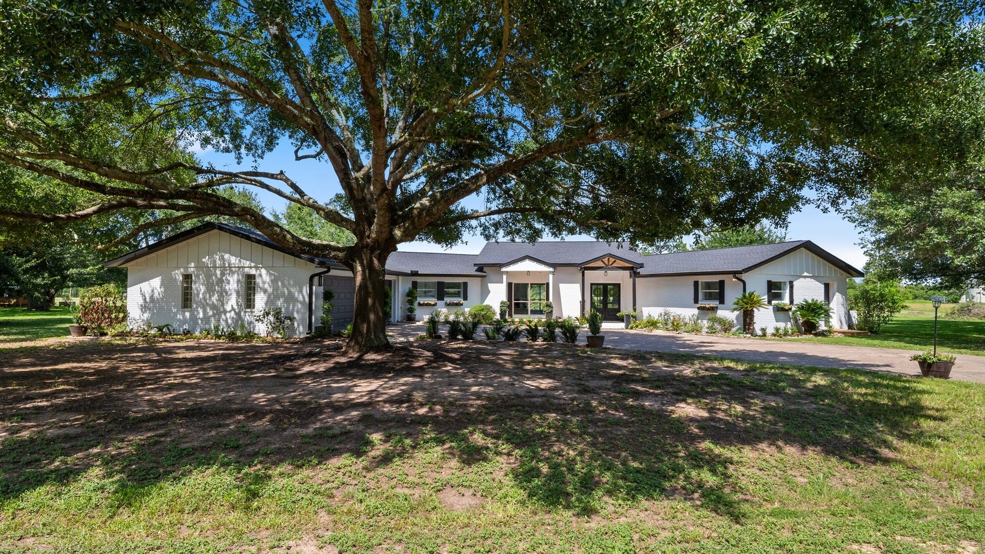 15502 Kitty Hawk Drive, Waller, TX 77484 Remodeled exterior and interior. A true custom home, built strong and now beautiful 4 bedrooms 3 full baths, new cabinets throughout, all new fixtures, sinks..Low Tax rate, low HOA approx 157. A yr, Light restrictions