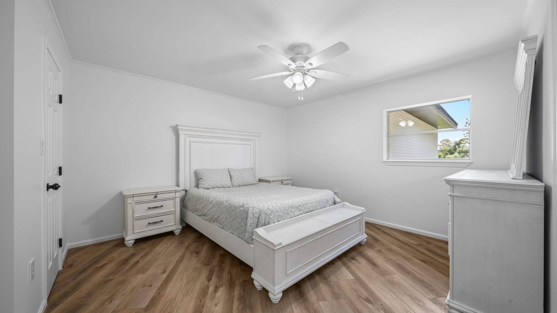 15502 Kitty Hawk Drive, Waller, TX 77484 Secondary Bedroom 1 Large bedroom with large walk in closet