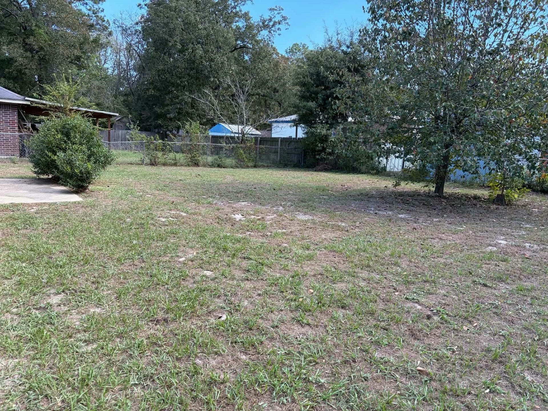 134 N Forest Drive, Willis, TX 77378 134 N Forest Drive, Willis, TX 77378