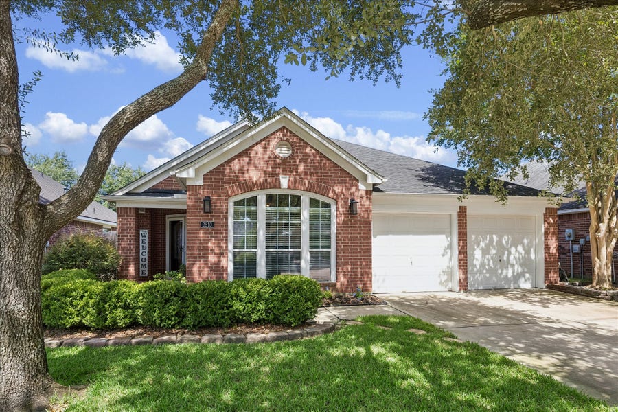 Property photo for 2510 Llano Springs Drive, Katy, TX