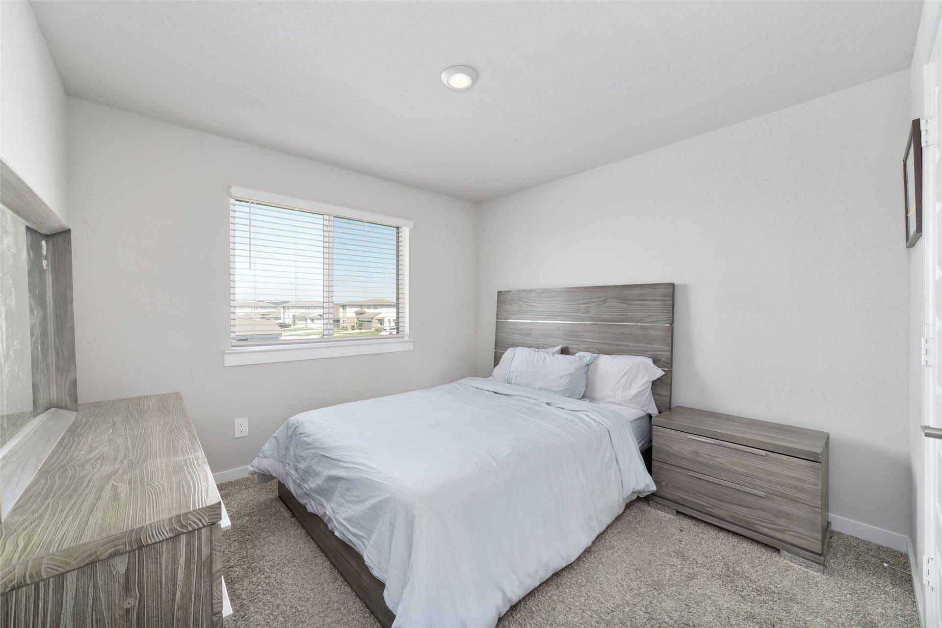 3rd Room- 2nd Floor