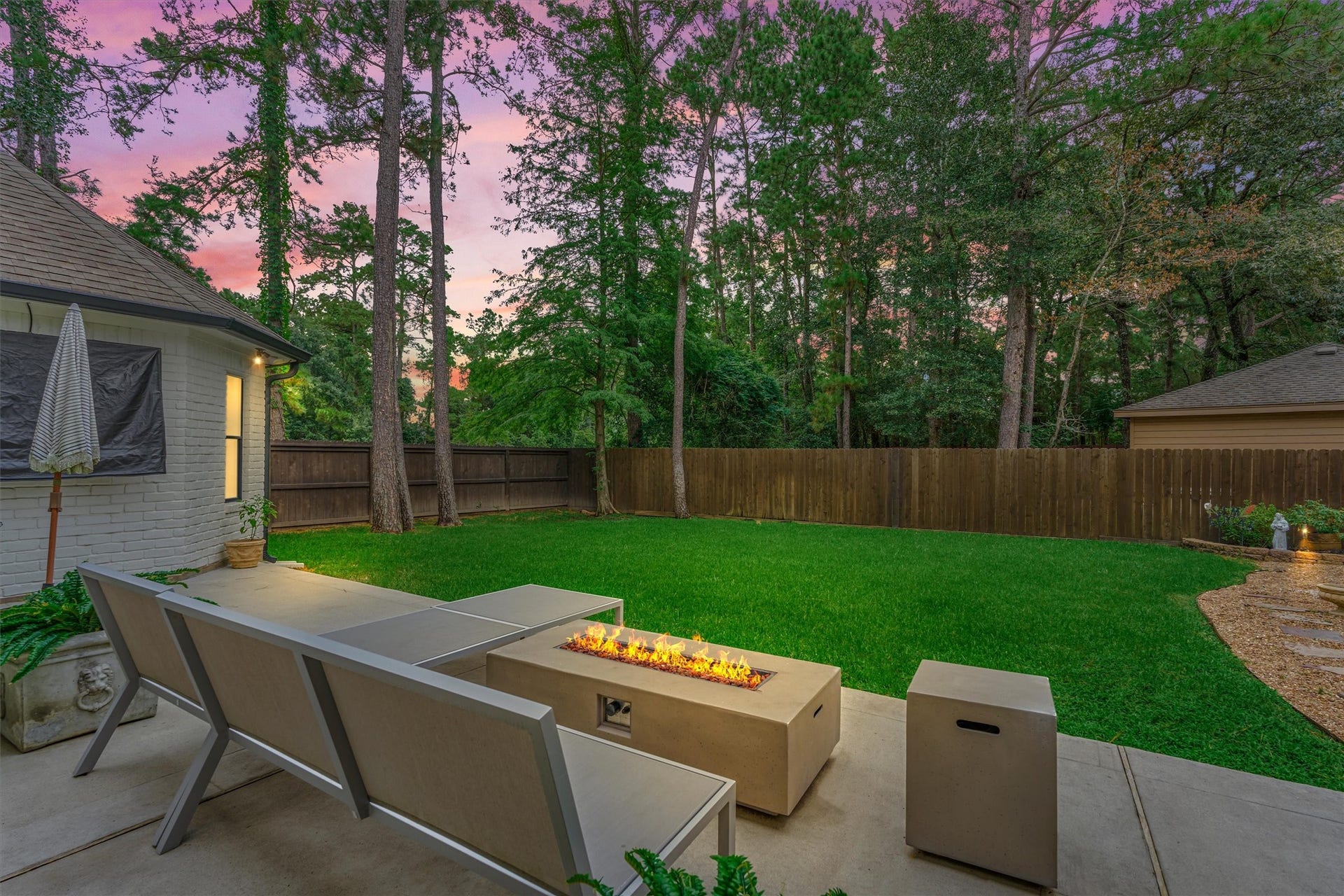 42 Golden Shadow Circle, The Woodlands, TX 77381 Lush, expansive green space creates the perfect setting for kids, pets, and everyday outdoor enjoyment.