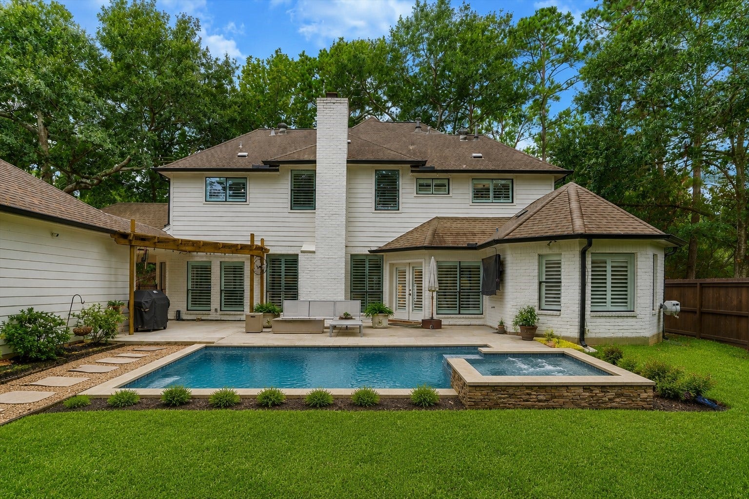 42 Golden Shadow Circle, The Woodlands, TX 77381 *This is a virtual pool rendering* Elevate your backyard retreat by adding a pool to create the ultimate private escape!