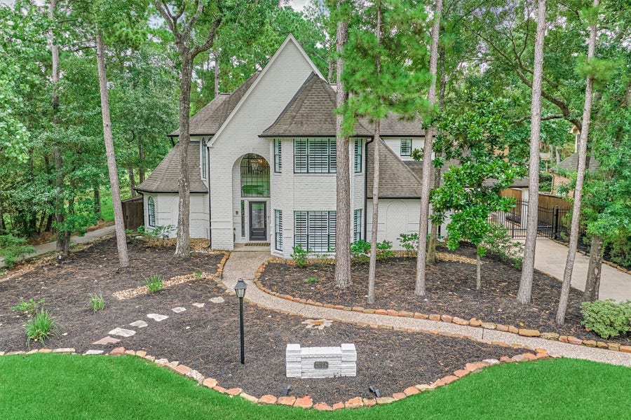 Property photo for 42 Golden Shadow Circle, The Woodlands, TX