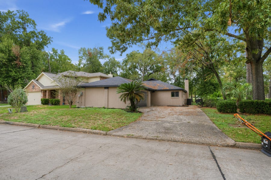 Property photo for 15 Presidio Road, Montgomery, TX