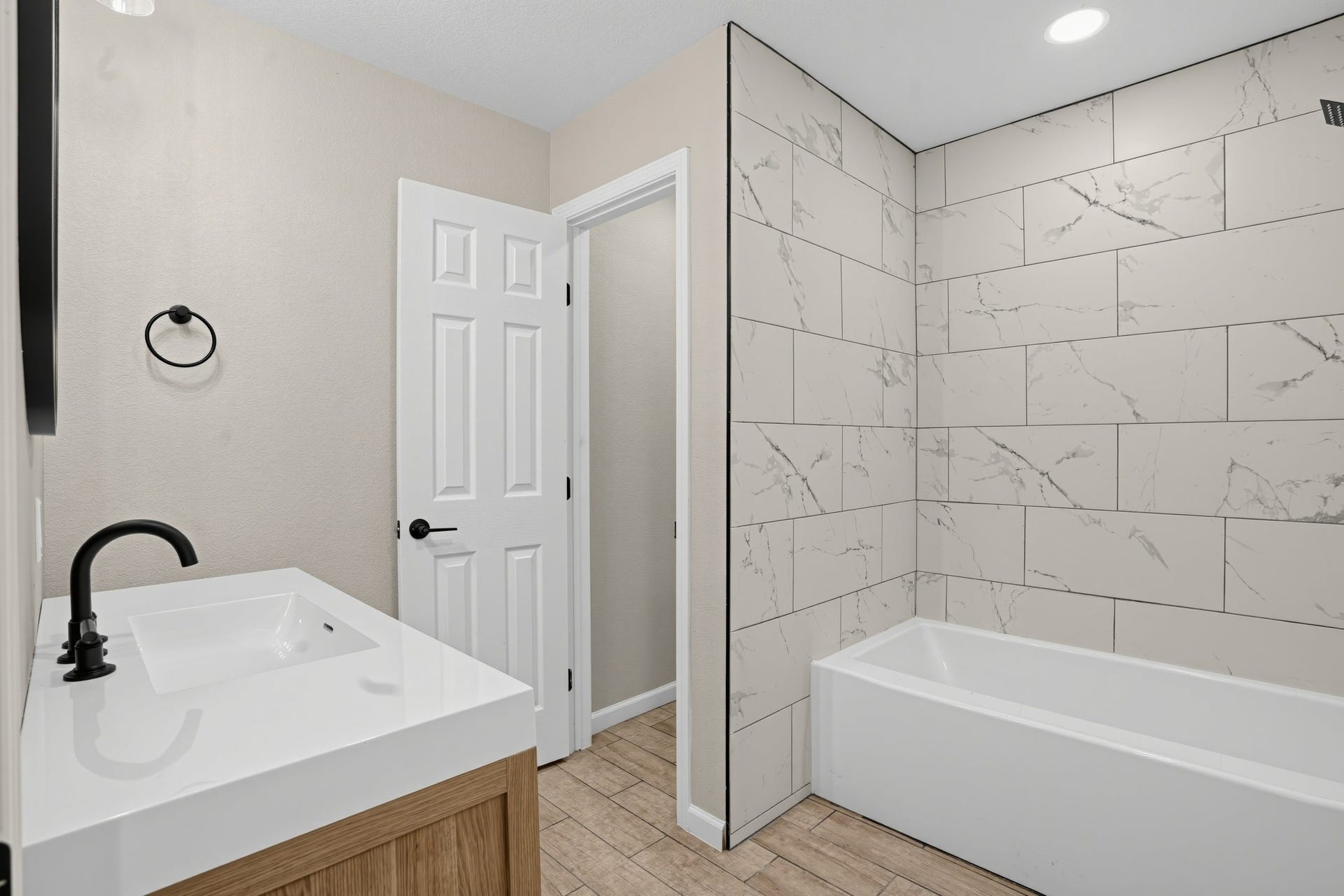 15 Presidio Road, Montgomery, TX 77356 15 Presidio Road, Montgomery, TX 77356