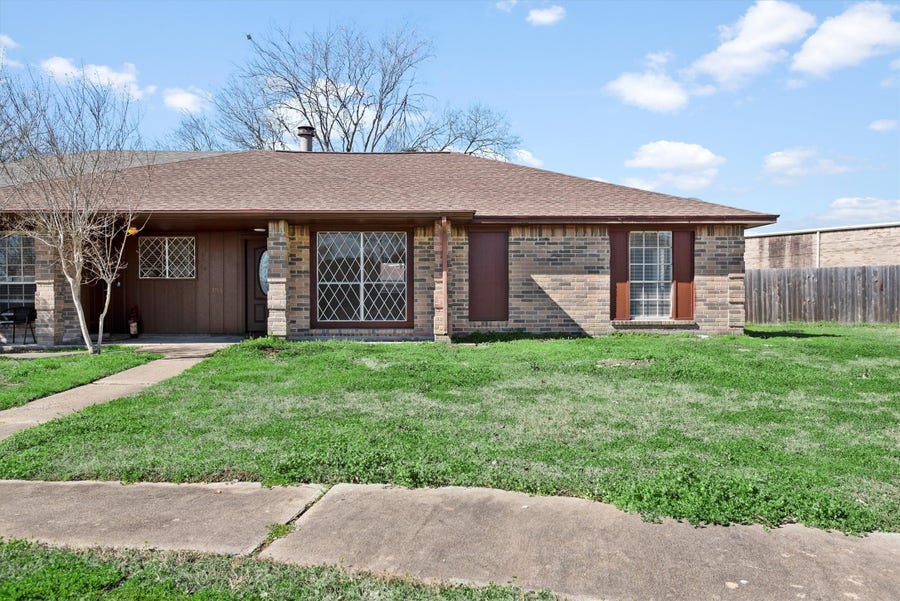 Property photo for 3706 Westmeadow Drive, Houston, TX