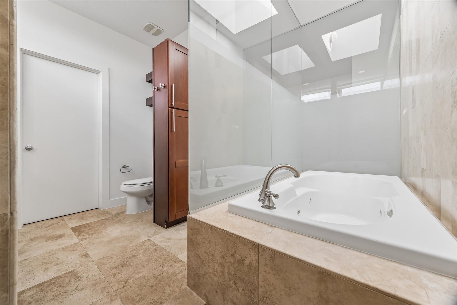 1703 Beall Street, Houston, TX 77008 1703 Beall Street, Houston, TX 77008