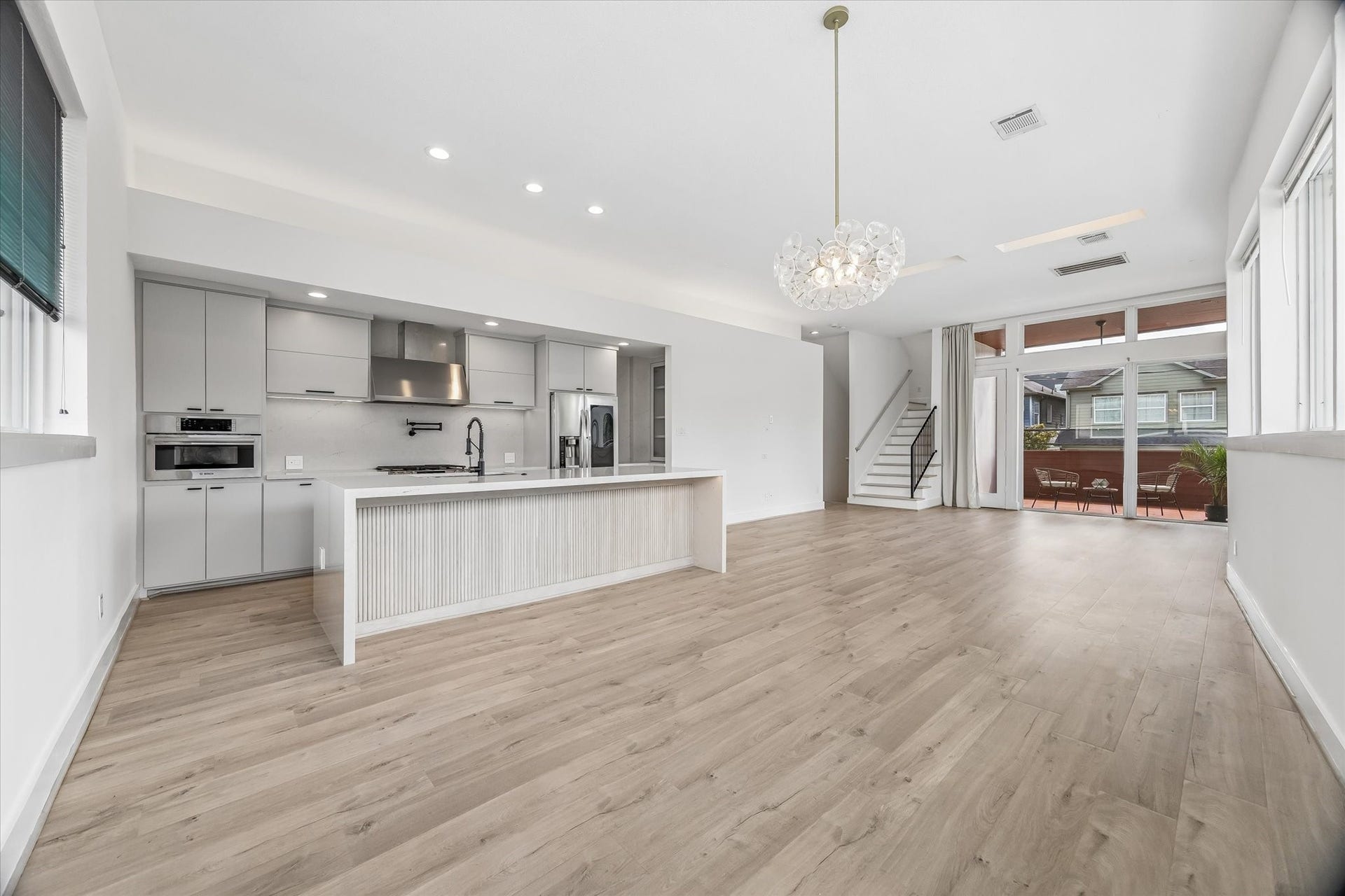1703 Beall Street, Houston, TX 77008 1703 Beall Street, Houston, TX 77008