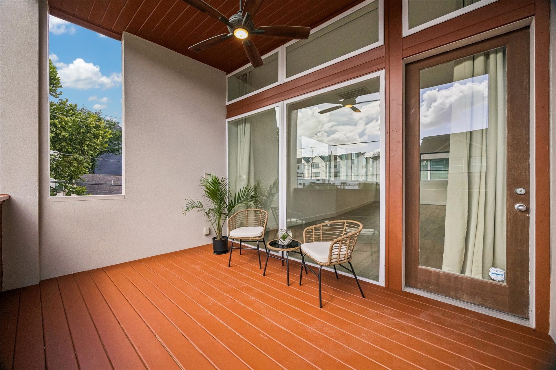 1703 Beall Street, Houston, TX 77008 1703 Beall Street, Houston, TX 77008