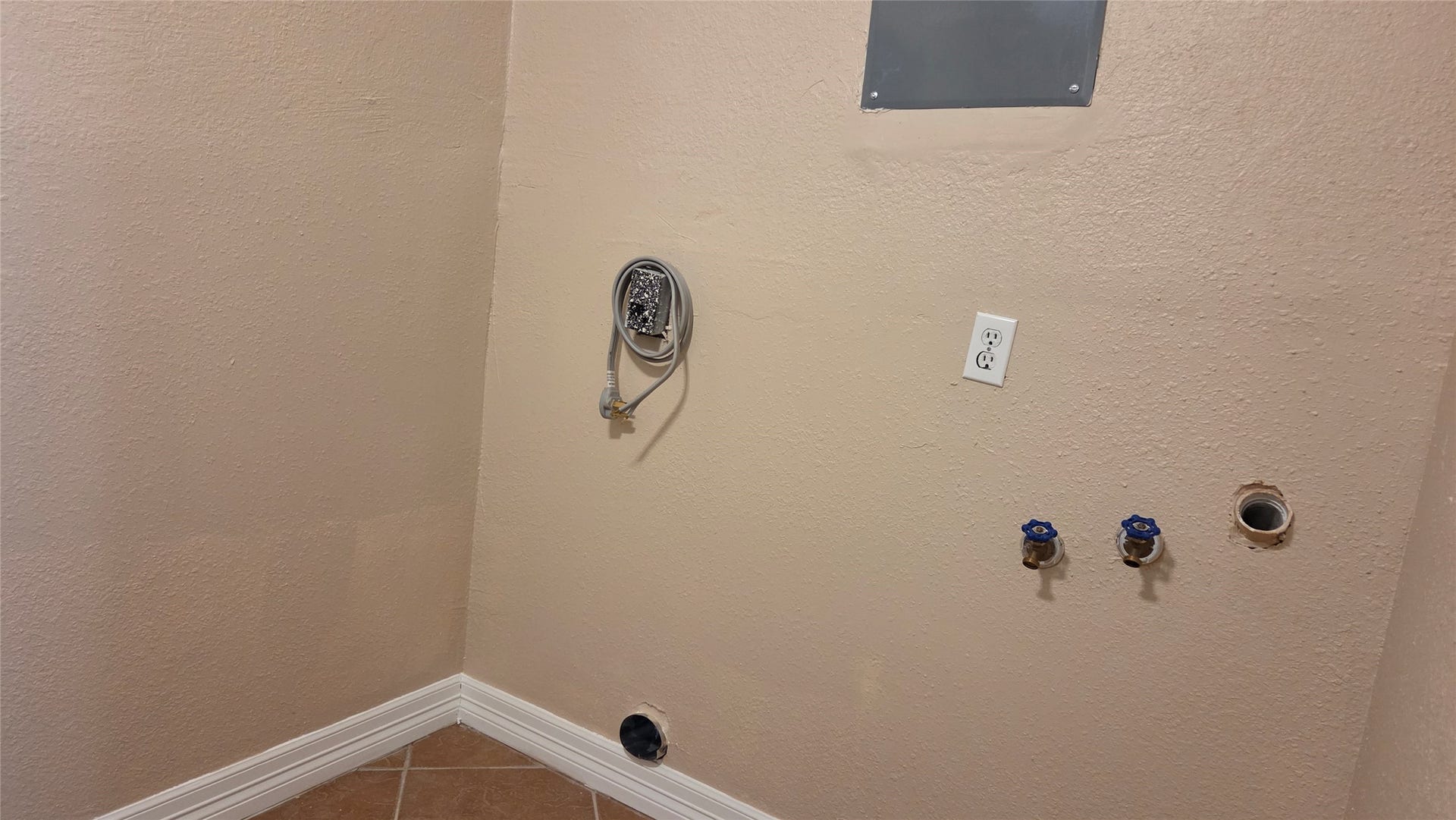 21298 Oak Leaf Boulevard, Porter, TX 77365 21298 Oak Leaf Boulevard, Porter, TX 77365