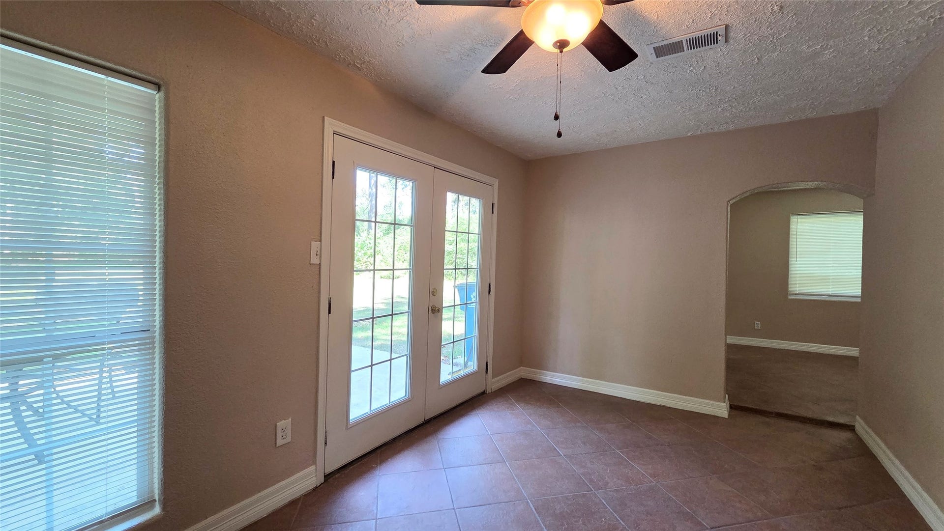 21298 Oak Leaf Boulevard, Porter, TX 77365 21298 Oak Leaf Boulevard, Porter, TX 77365