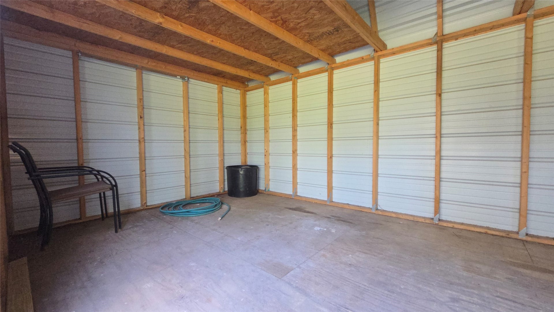 21298 Oak Leaf Boulevard, Porter, TX 77365 21298 Oak Leaf Boulevard, Porter, TX 77365