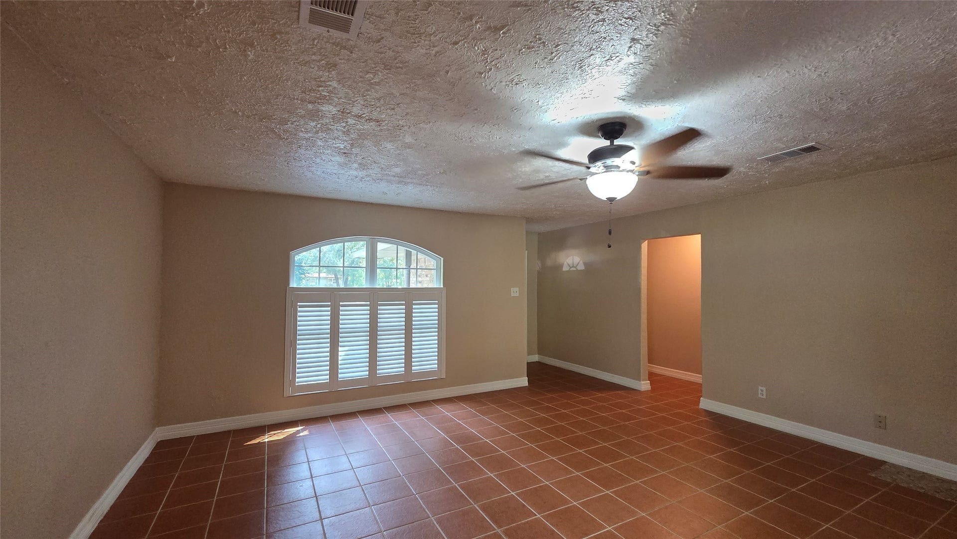 21298 Oak Leaf Boulevard, Porter, TX 77365 21298 Oak Leaf Boulevard, Porter, TX 77365