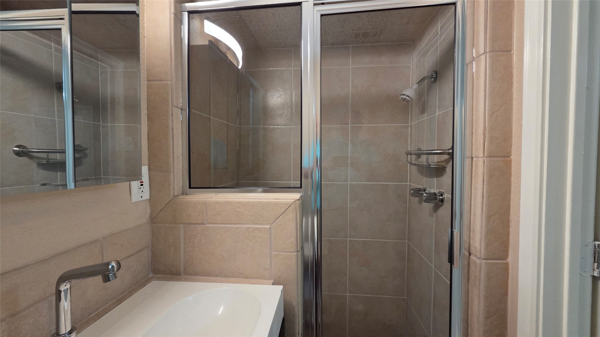 21298 Oak Leaf Boulevard, Porter, TX 77365 21298 Oak Leaf Boulevard, Porter, TX 77365