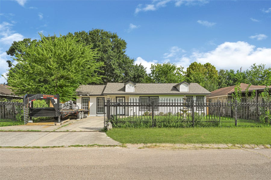 Property photo for 1114 Maroby Street, Houston, TX