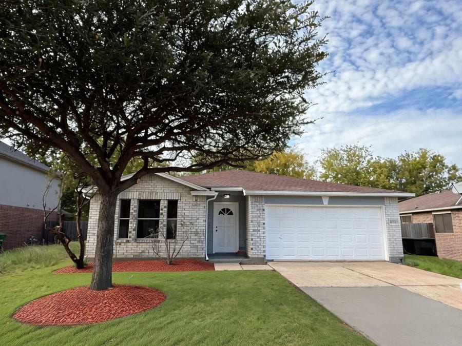 Property photo for 16114 Bunker Ridge Road, Houston, TX